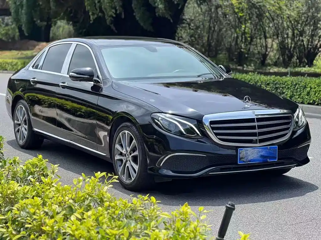 MERCEDES-BENZ  E CLASS