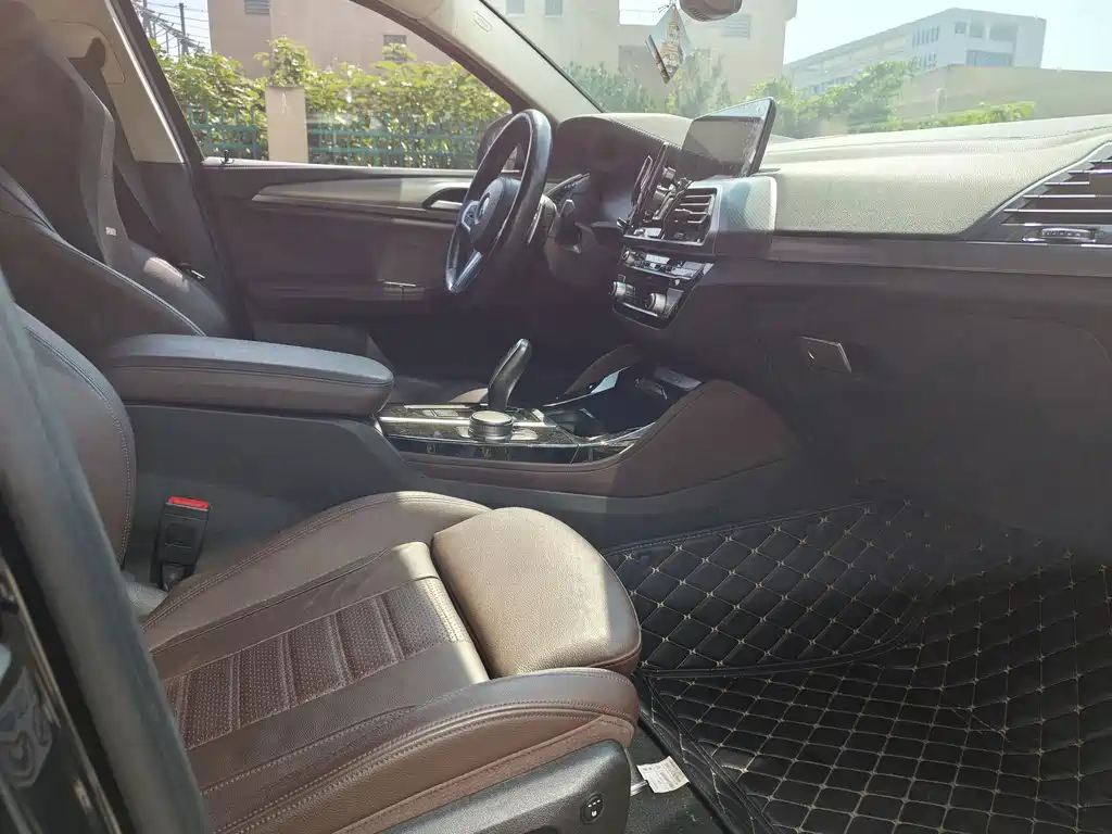 BMW X4 — миниатюра 9