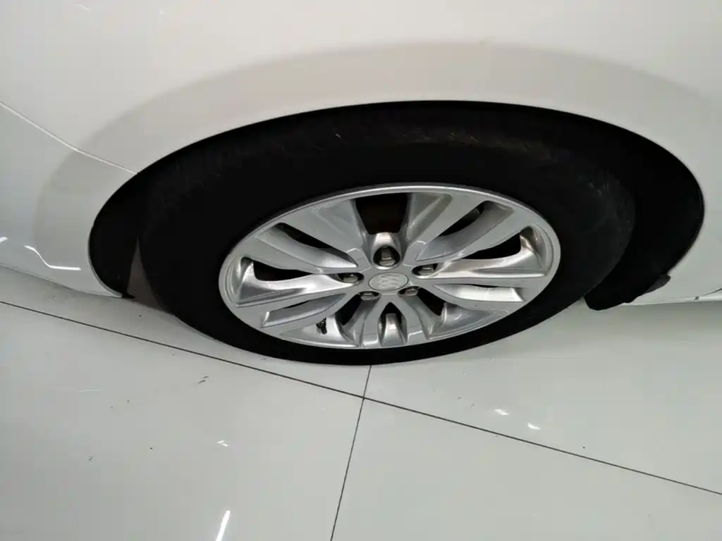 Buick Excelle — миниатюра 23