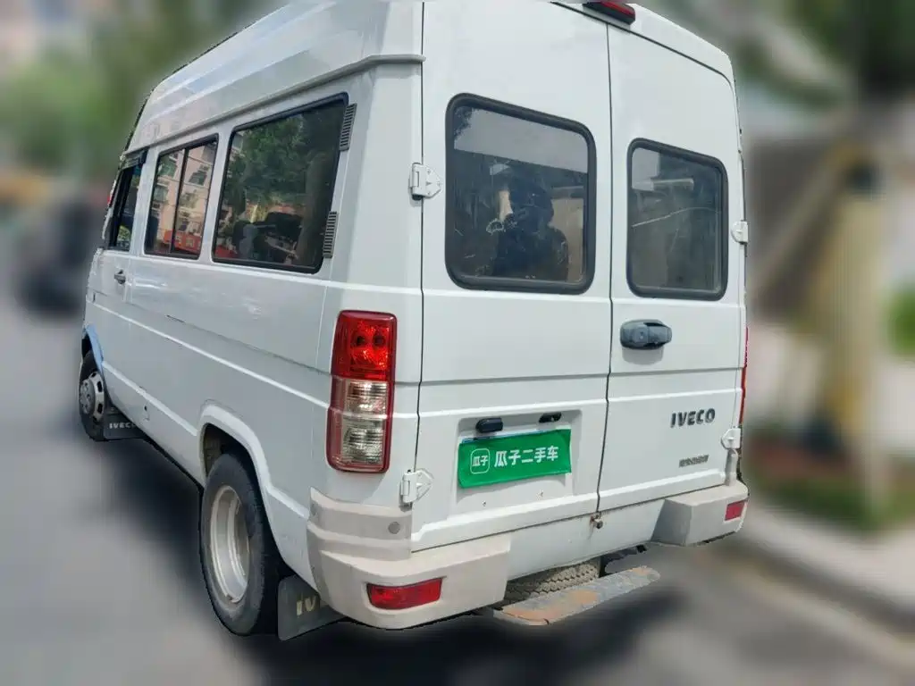 IVECO Daily — миниатюра 25