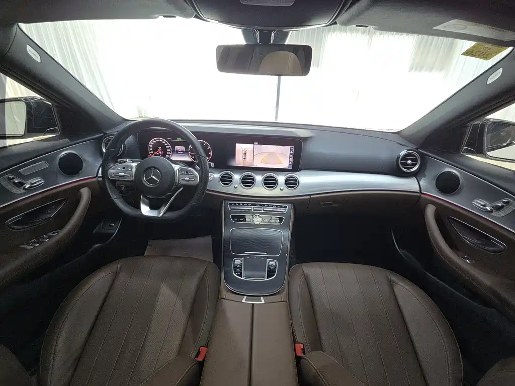 Mercedes-Benz E-Class (Import) — миниатюра 9
