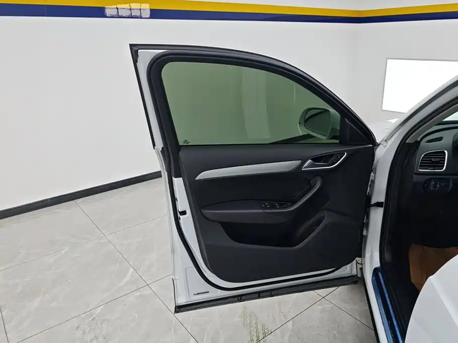 Audi Q3 — миниатюра 7