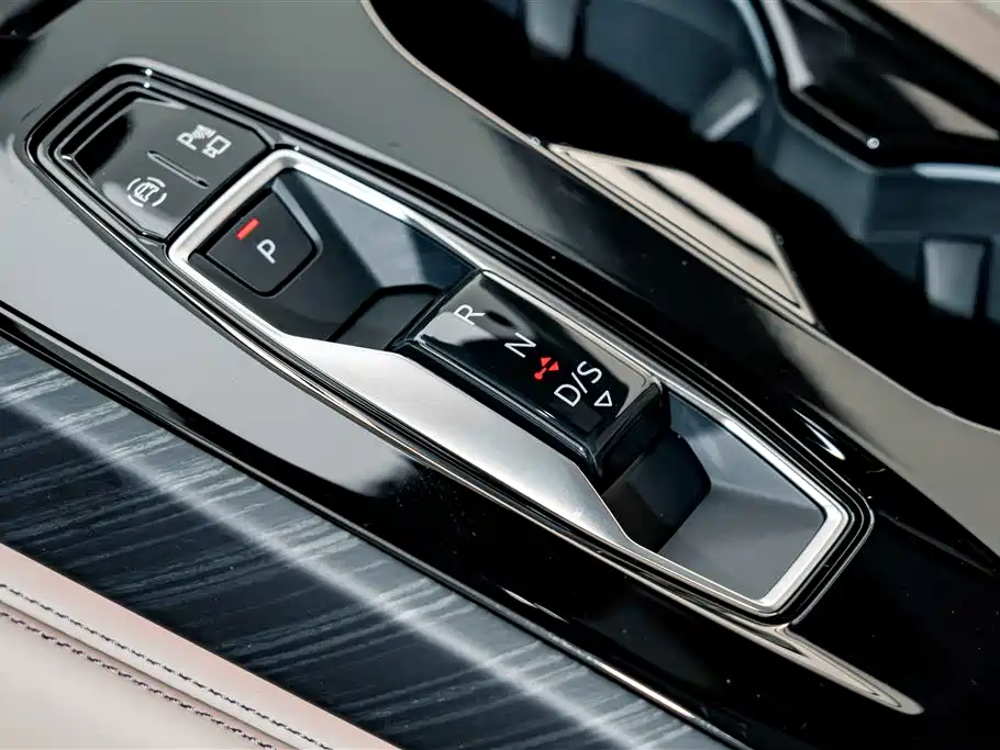 Audi A5L — миниатюра 13