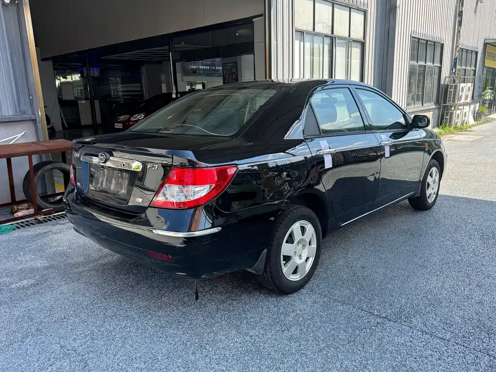 BYD F3 — миниатюра 10