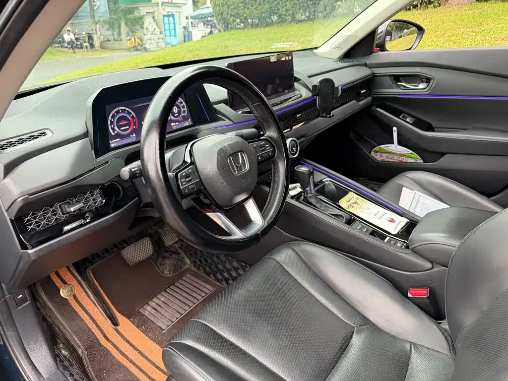 Honda Accord — миниатюра 7
