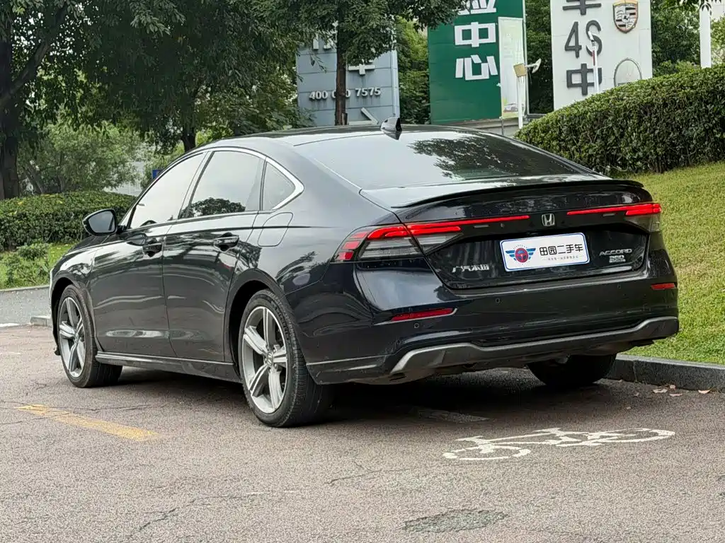 Honda Accord — миниатюра 4