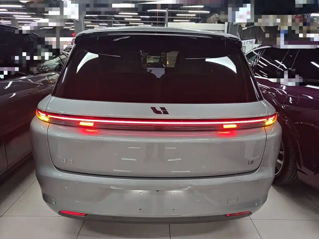 Li Auto Li L8 — миниатюра 6
