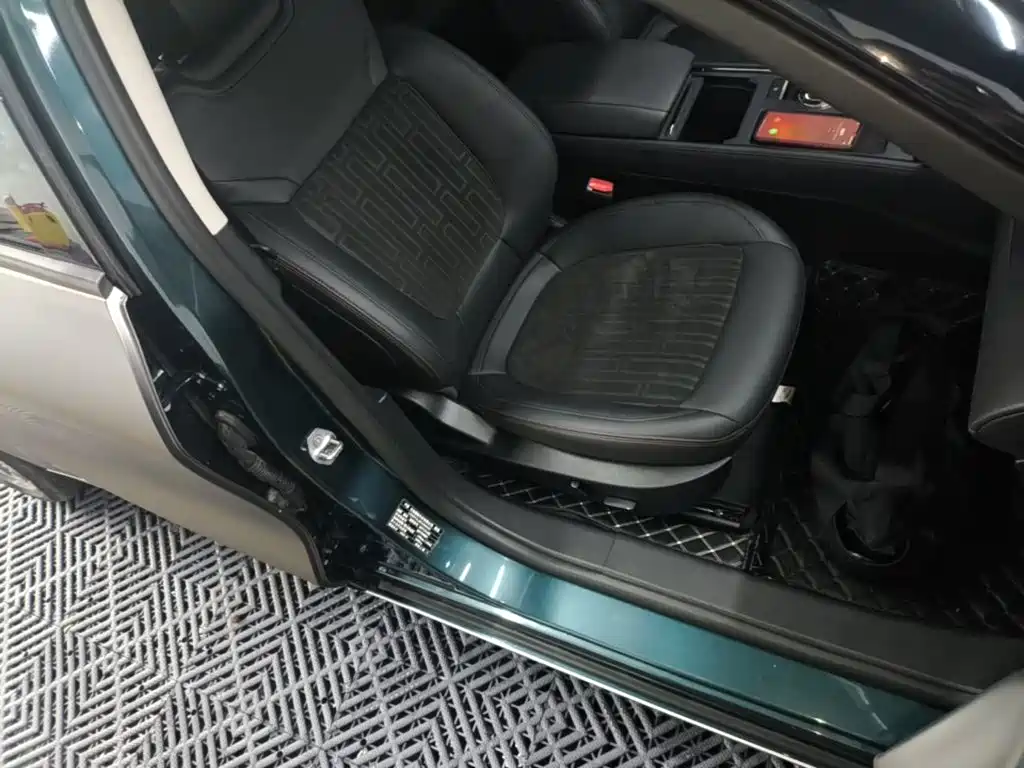 Ford Mondeo — миниатюра 25