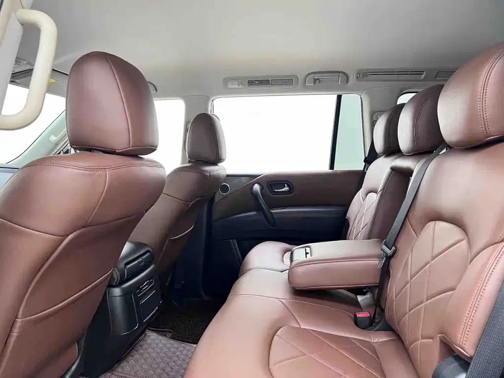Nissan Patrol — миниатюра 11