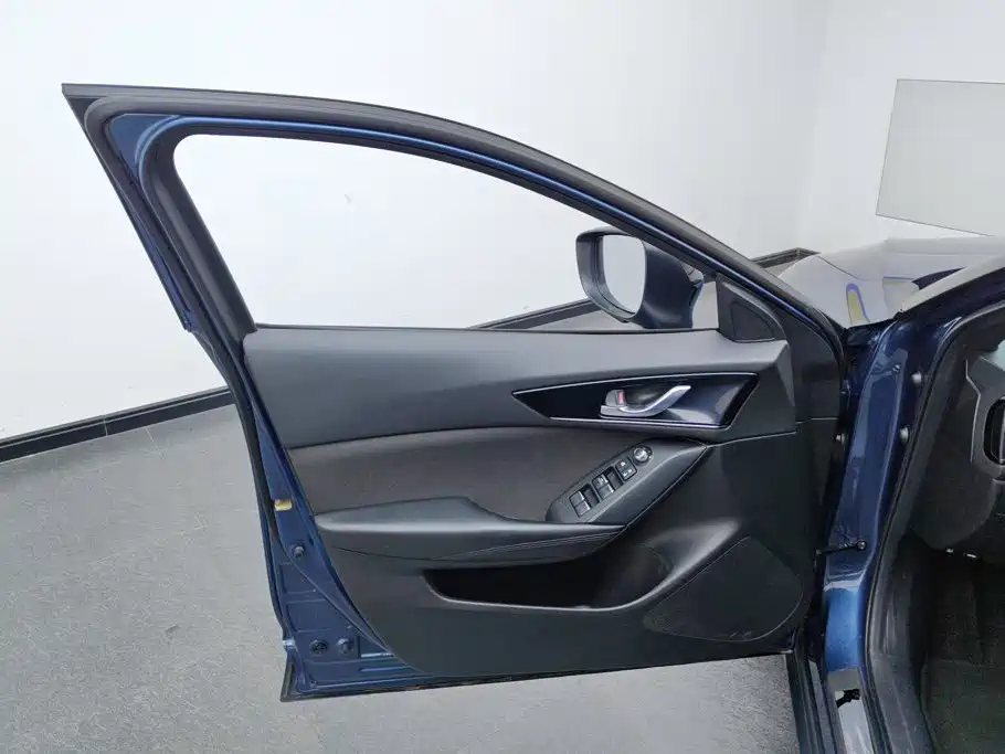 Mazda CX-4 — миниатюра 7