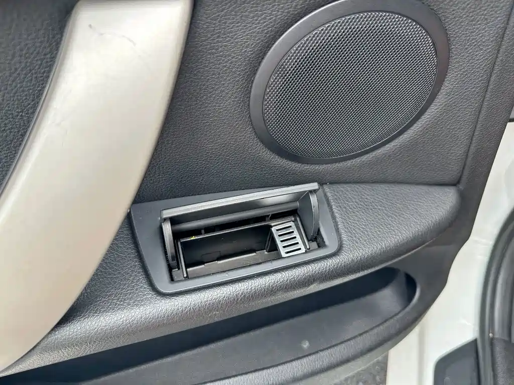 BMW 3 Series — миниатюра 18