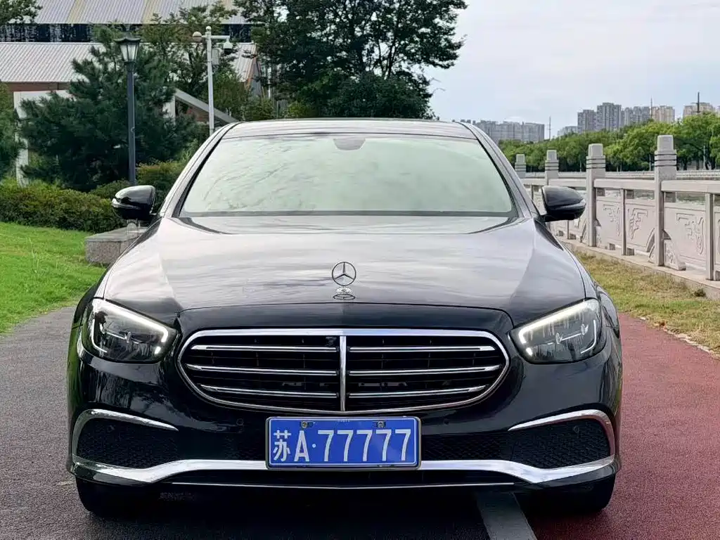 Mercedes-Benz E-Class — миниатюра 3