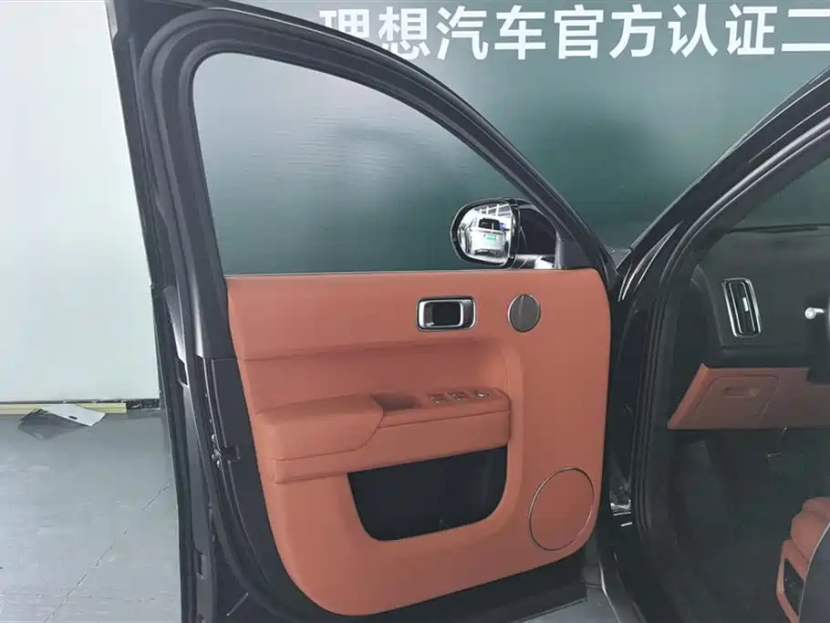 Li Auto L8 2023 Pro