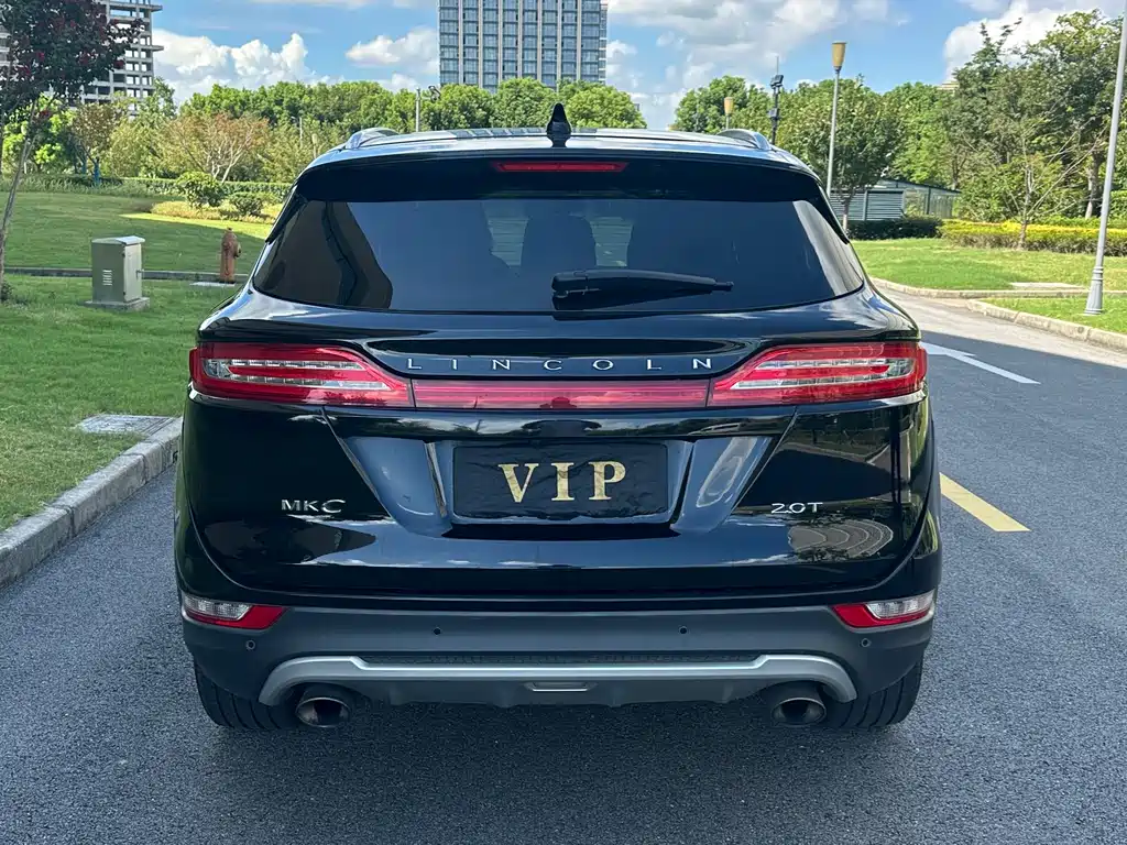 Lincoln MKC — миниатюра 5