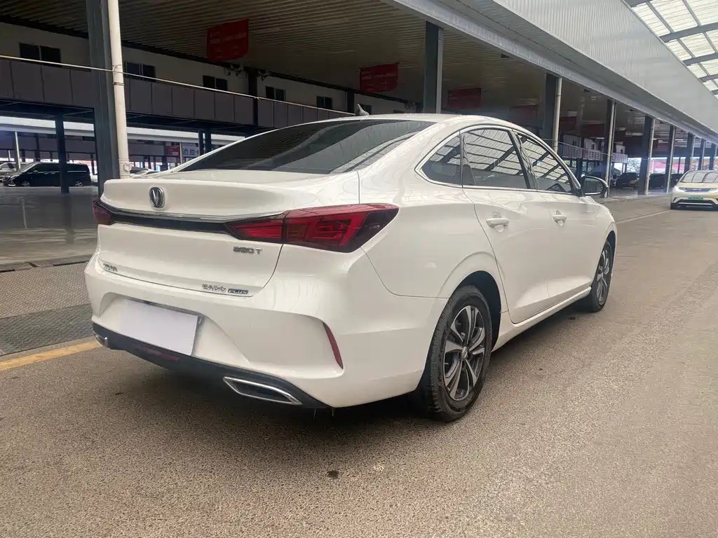 Changan Eado — миниатюра 7