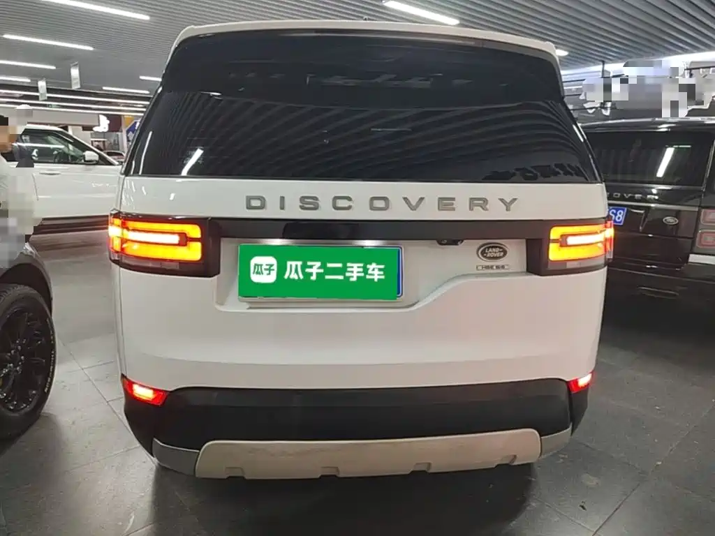 Land Rover Discovery — миниатюра 6