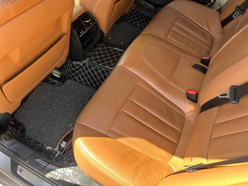 BMW 5 Series — миниатюра 3