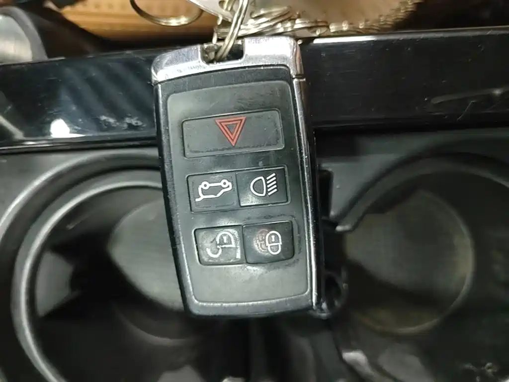 Land Rover Discovery — миниатюра 9