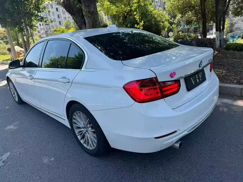 BMW 3 Series — миниатюра 8