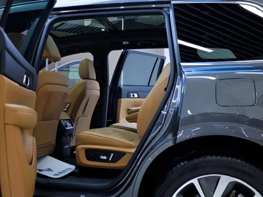 Li Auto Li ONE — миниатюра 28