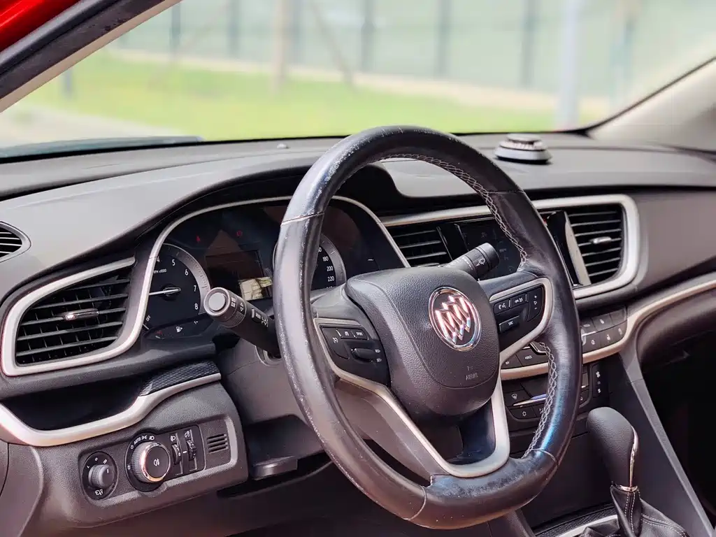 Buick Excelle — миниатюра 12