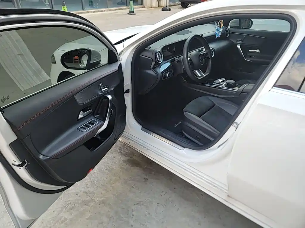 Mercedes-Benz A-Class — миниатюра 16