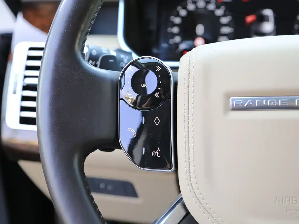 Land Rover Range Rover — миниатюра 14