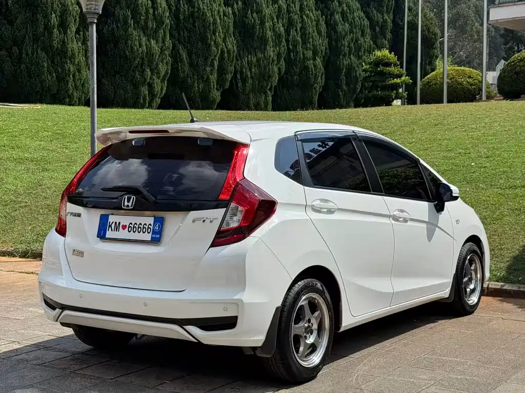 Honda Fit — миниатюра 4