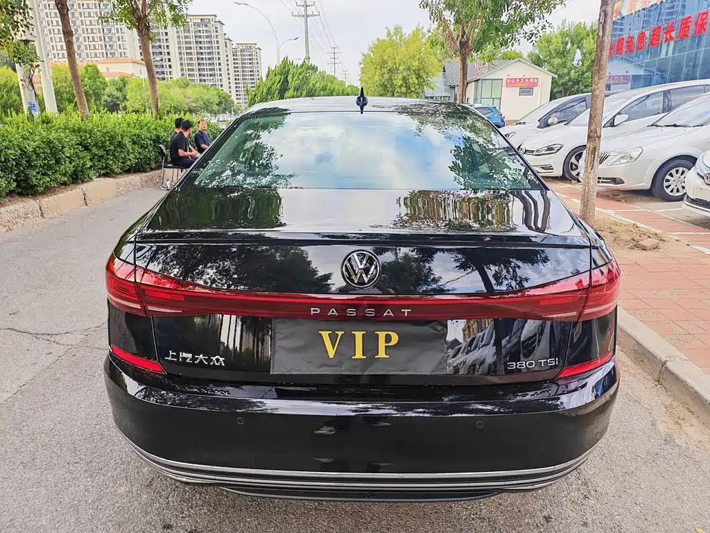 Volkswagen Passat — миниатюра 8