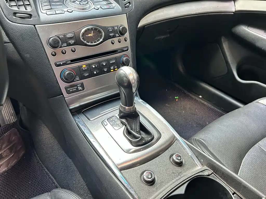 Infiniti G — миниатюра 12