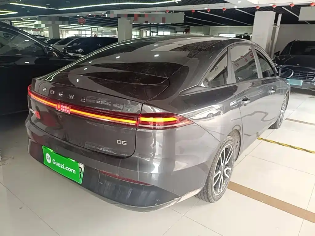 Roewe D6 — миниатюра 7