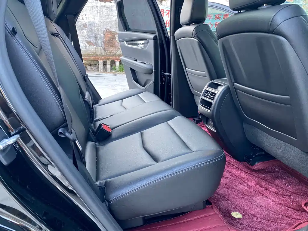 Cadillac XT5 — миниатюра 11