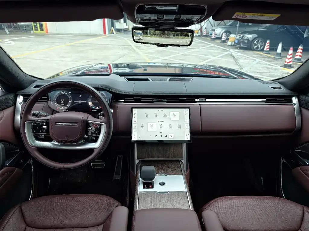 Land Rover Range Rover — миниатюра 5