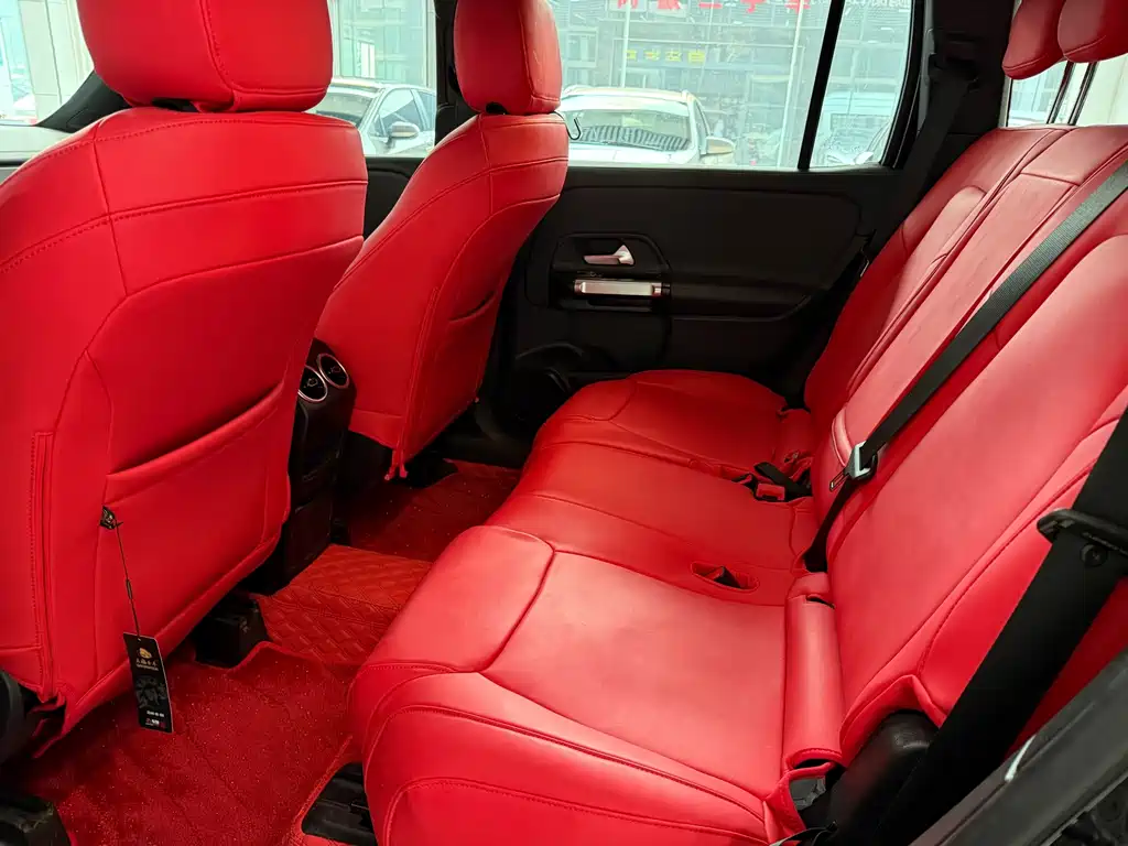Mercedes-Benz GLB — миниатюра 7