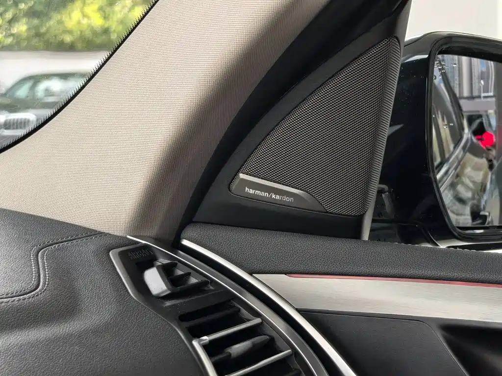 BMW iX3 — миниатюра 10