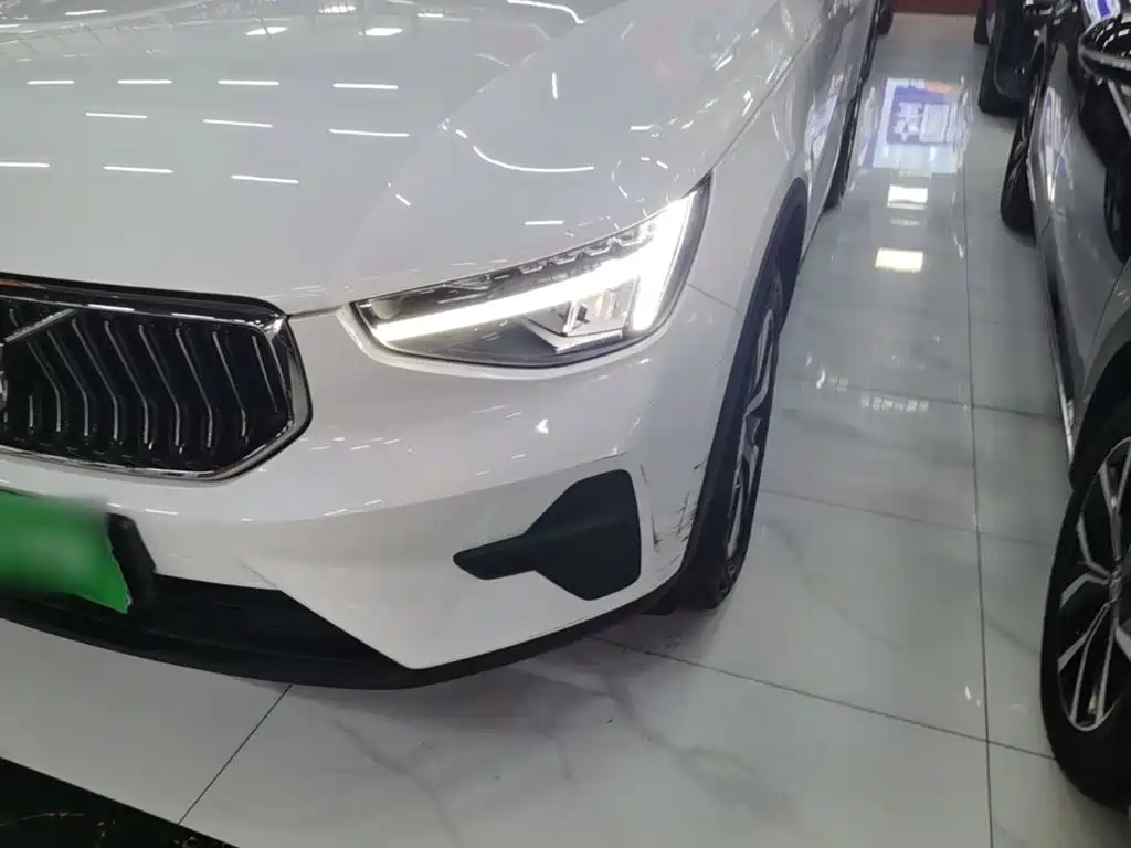 Volvo XC40 — миниатюра 24