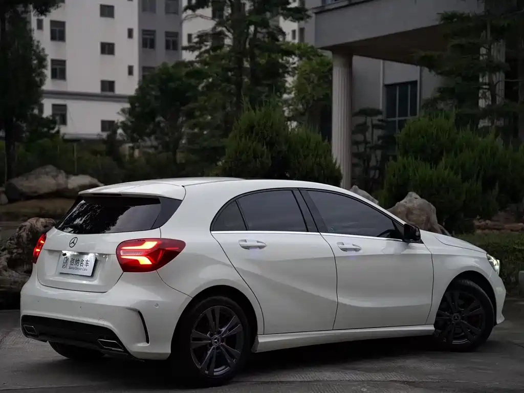 MERCEDES-BENZ A CLASS