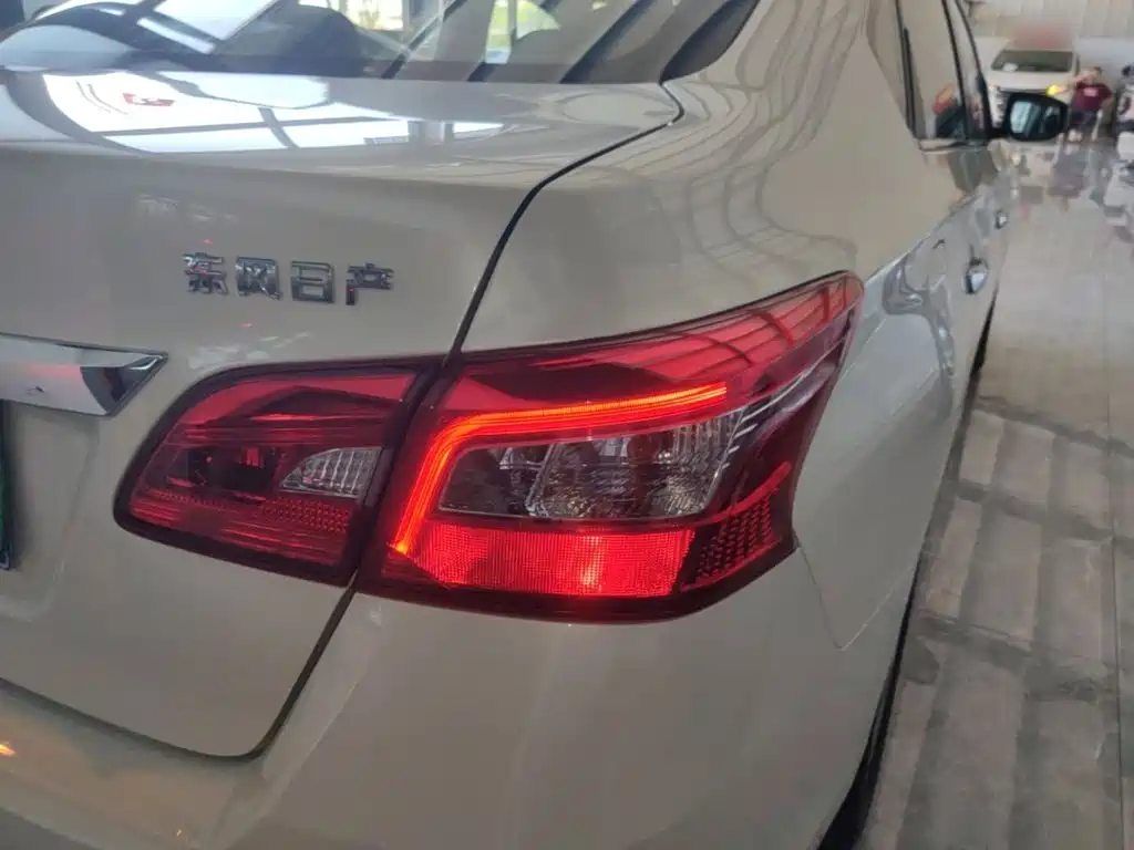 Nissan Sylphy — миниатюра 8