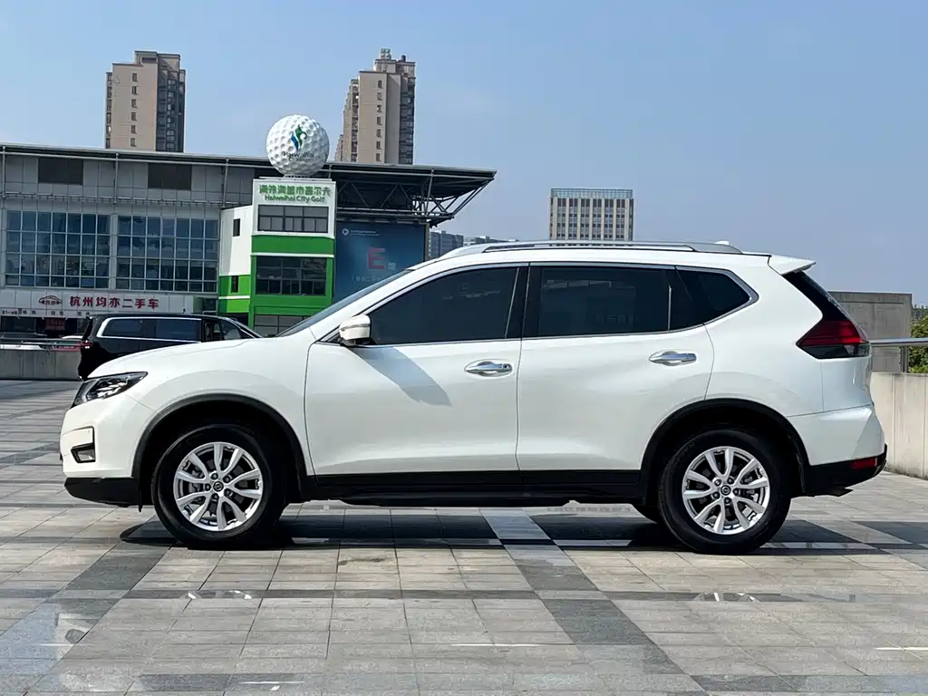 Nissan X-Trail — миниатюра 3