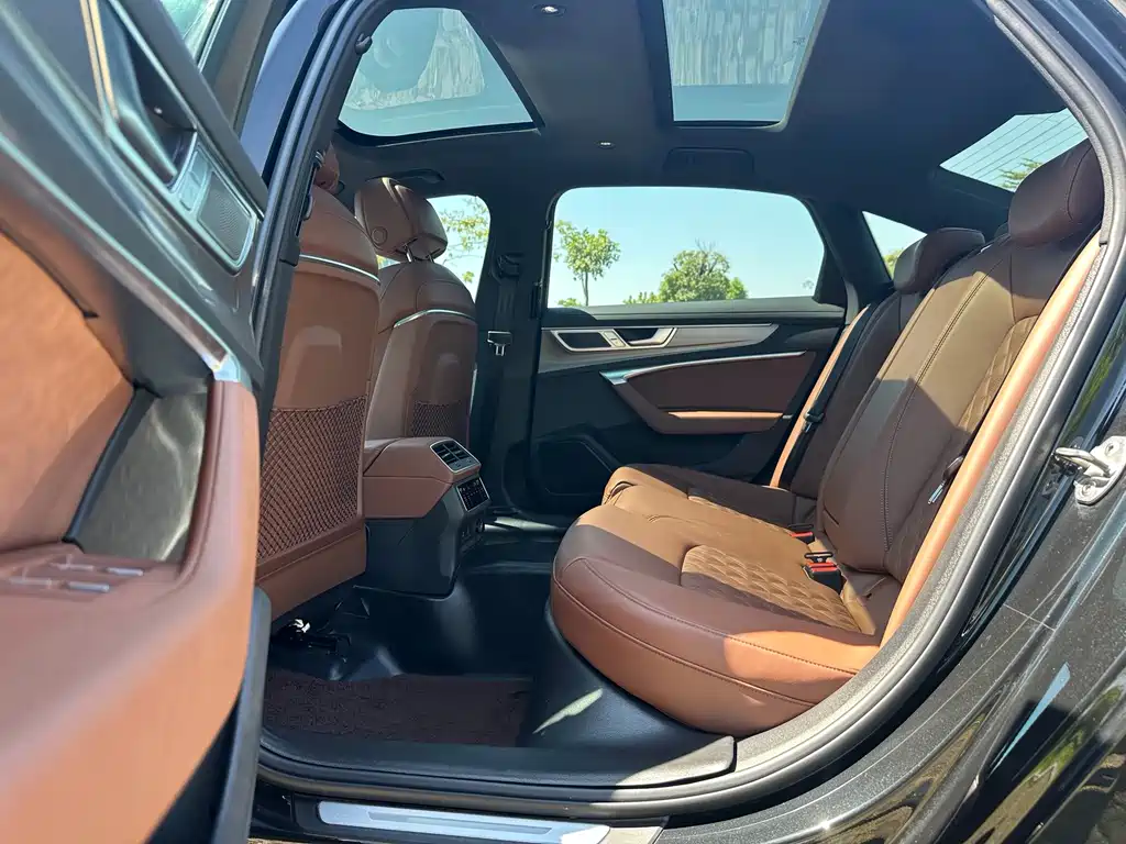 Audi A6L — миниатюра 13