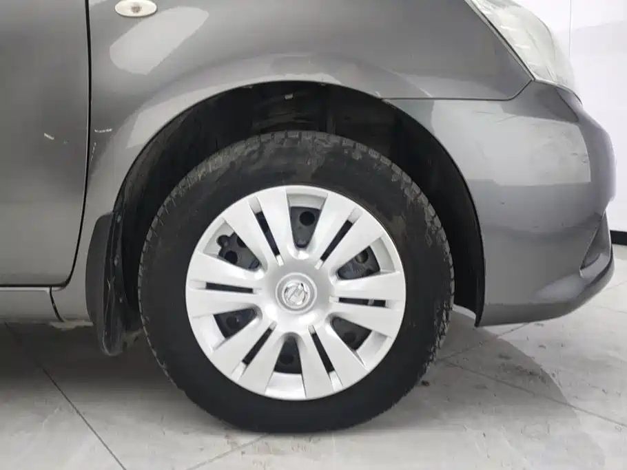 Nissan Livina — миниатюра 6