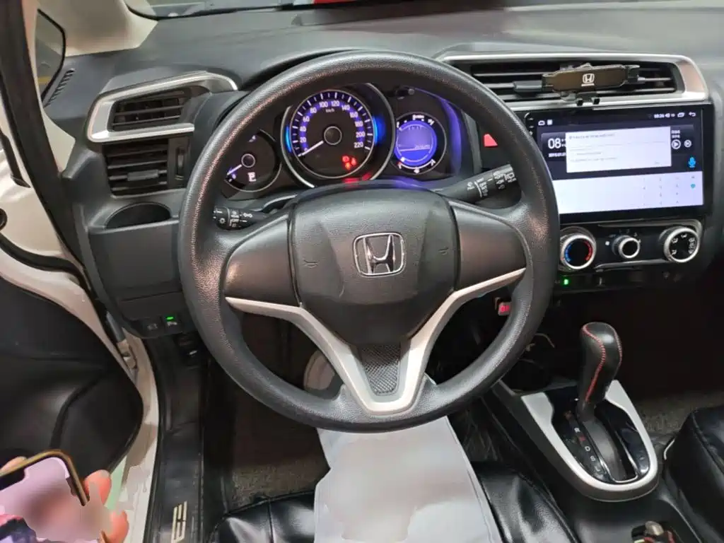 Honda Fit — миниатюра 11