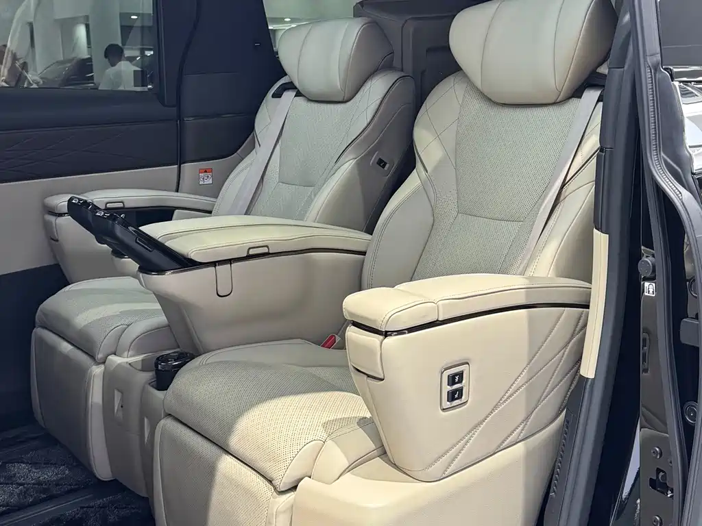 Toyota Alphard Hybrid 2.5L Premium Enjoy Edition, фото 13