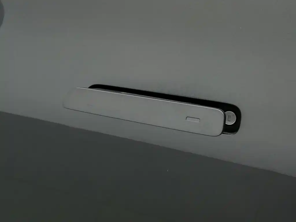 Li Auto Li L8 — миниатюра 18