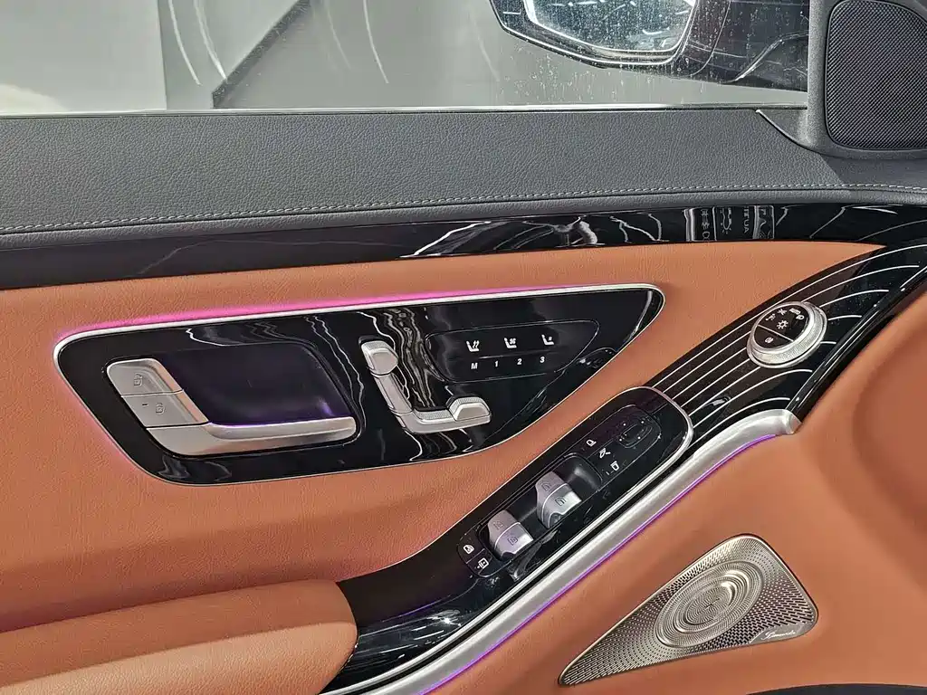 Mercedes-Benz S-Class — миниатюра 10