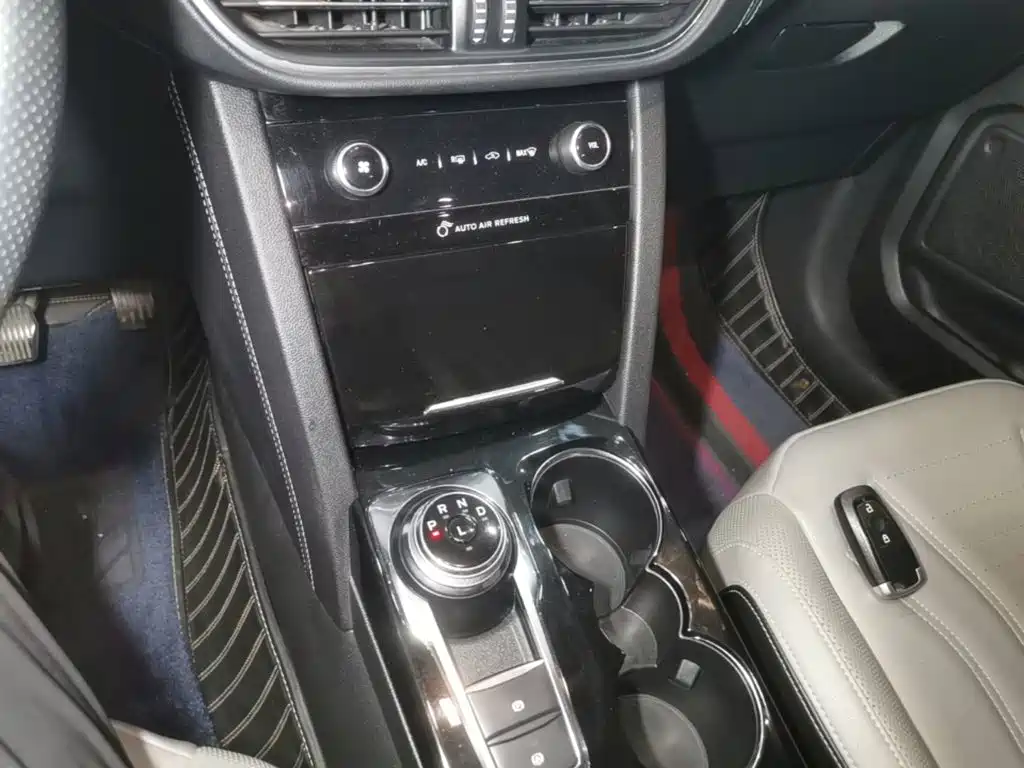 Ford Escape — миниатюра 14