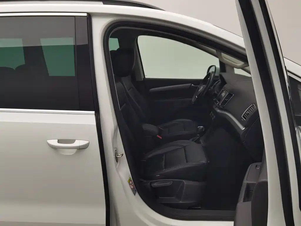 Volkswagen Sharan — миниатюра 23