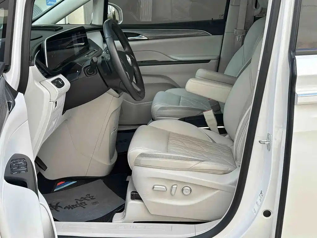 Buick GL8 — миниатюра 15