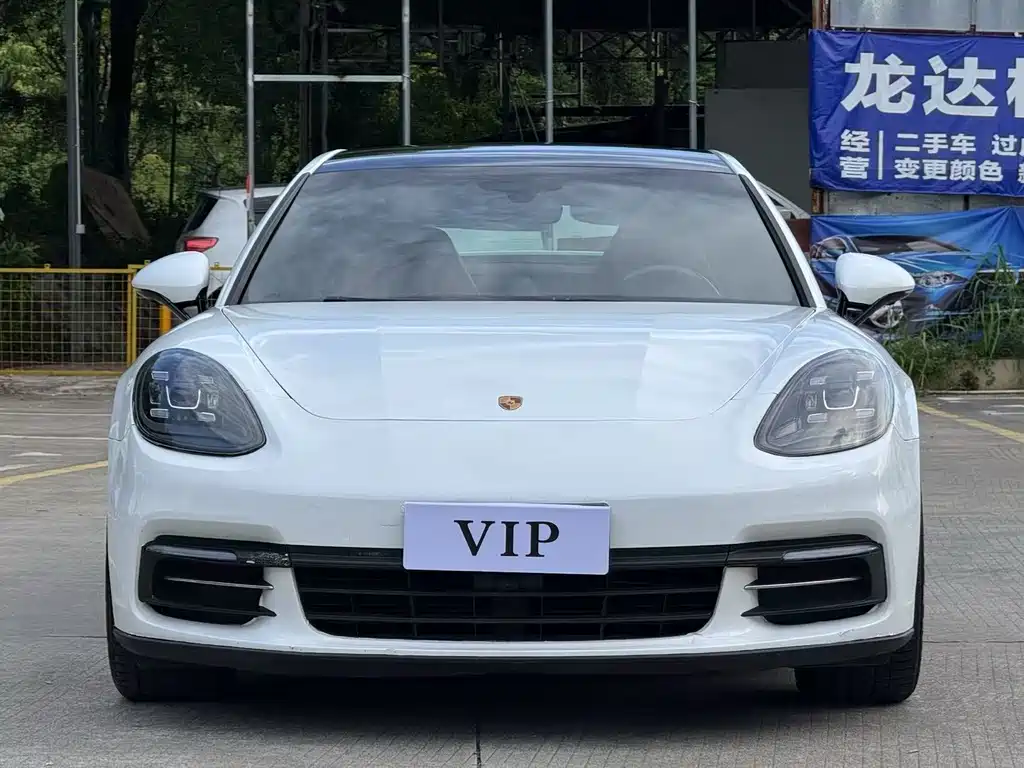 Porsche Panamera — миниатюра 2