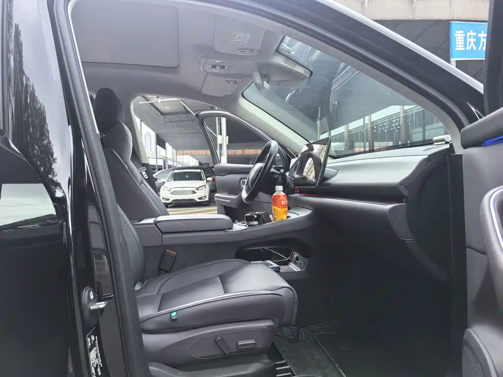 Leapmotor Leapmotor C10 — миниатюра 10